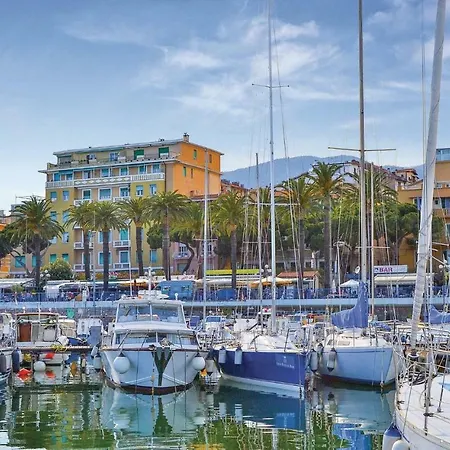 Lejlighed Amazing In W/ Wifi And 2 Bedrooms